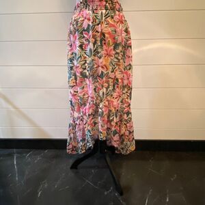 Marissa Olivia high low floral skirt size small NWT/002